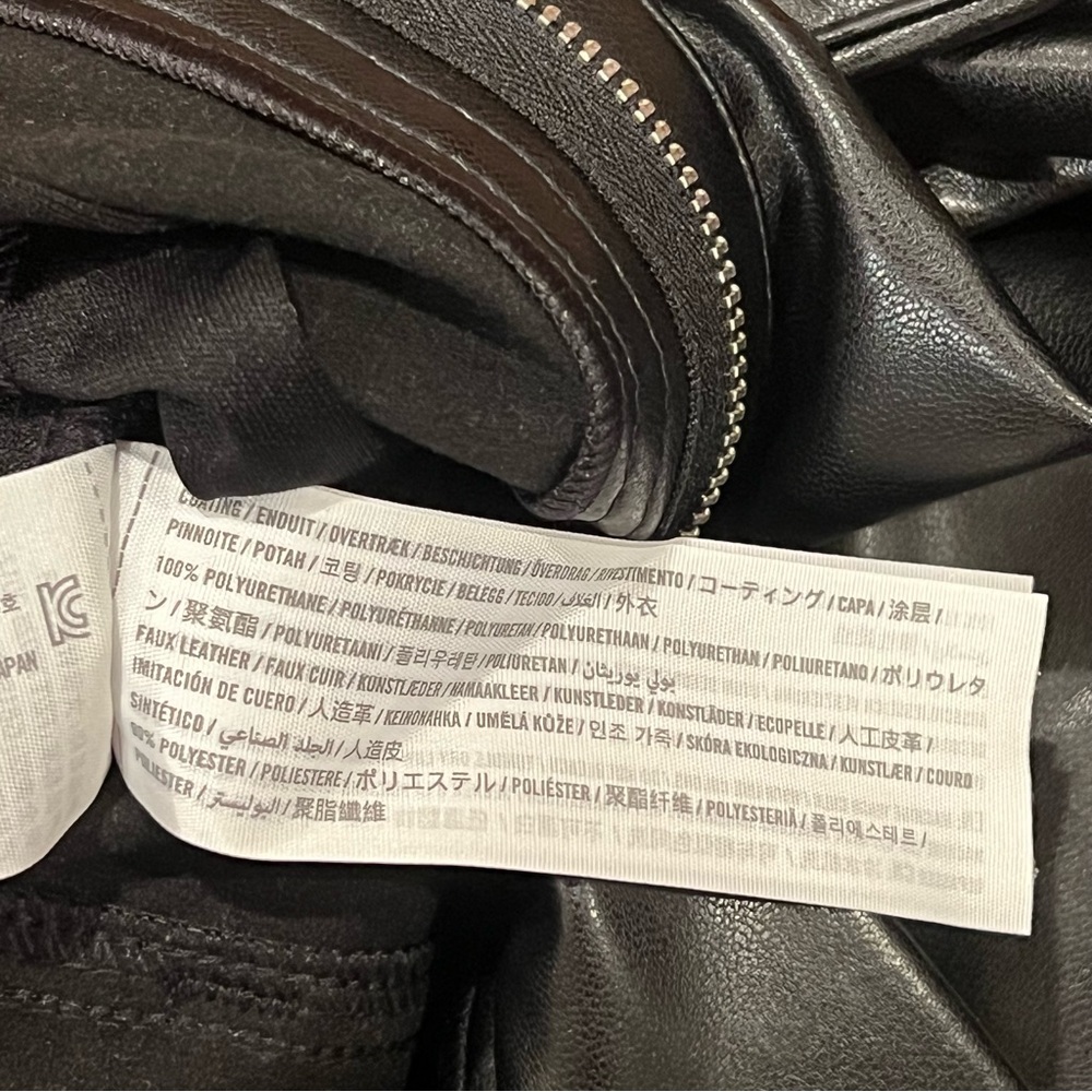 NEW Abercrombie & Fitch The 90s Straight Ultra High Rise Faux Leather Pant 28/6 - Picture 7 of 16